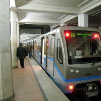 Мини търговски улици правят в московското метро