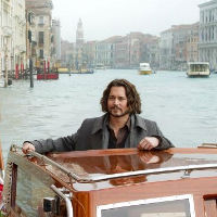 Джони Деп влюбен във Венеция, купува къща