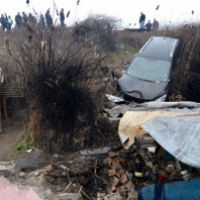 Лек автомобил прегази постройка в ромски квартал