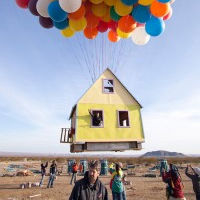 National Geographic накара къща да полети (видео)