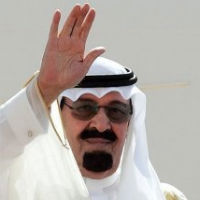 Кралят на Саудитска Арабия строи жилища и вдига заплати