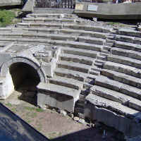 Махат бетона около античния стадион в Пловдив