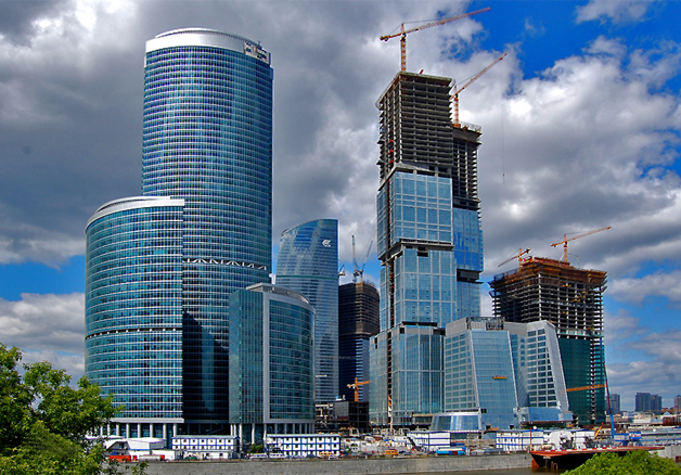 Разтрогват договорите за Московския бизнес център?